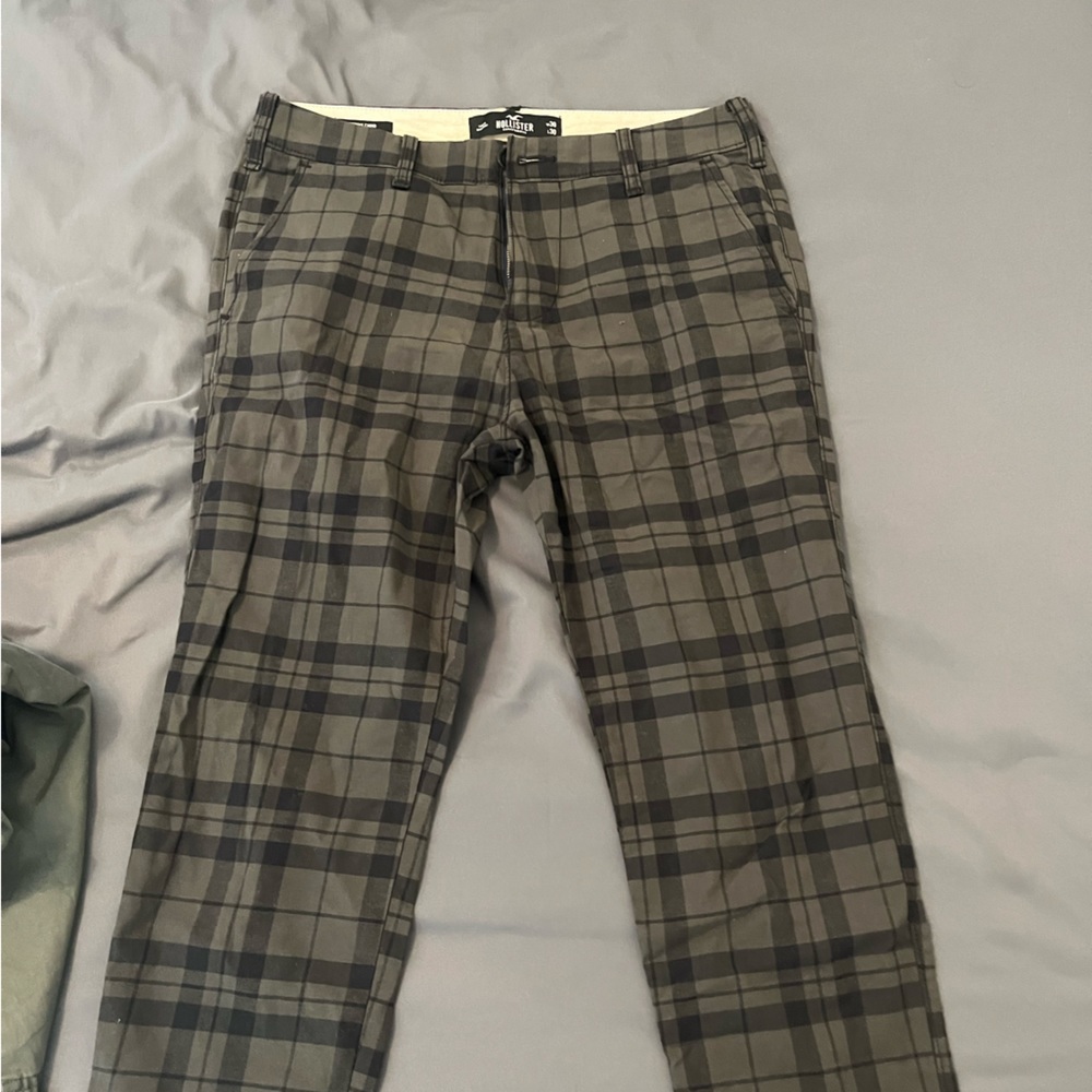 Hollister plaid chino pants